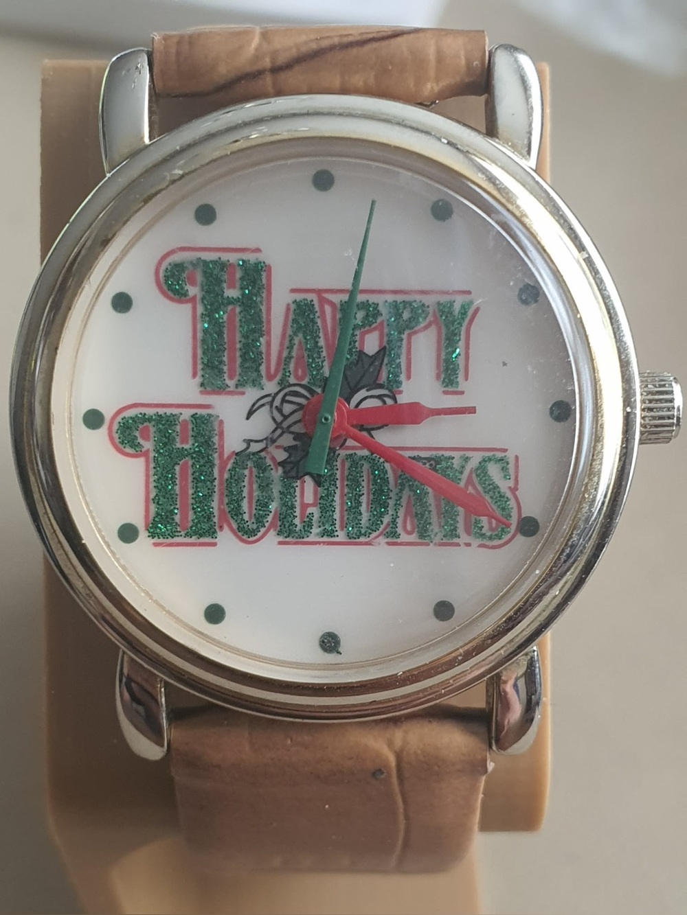 🦋10/$20🦋 Happy Holidays Goldtone/White Leather Women’s Watch